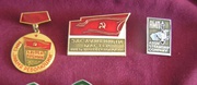 5 значков с заводской символикой СССР